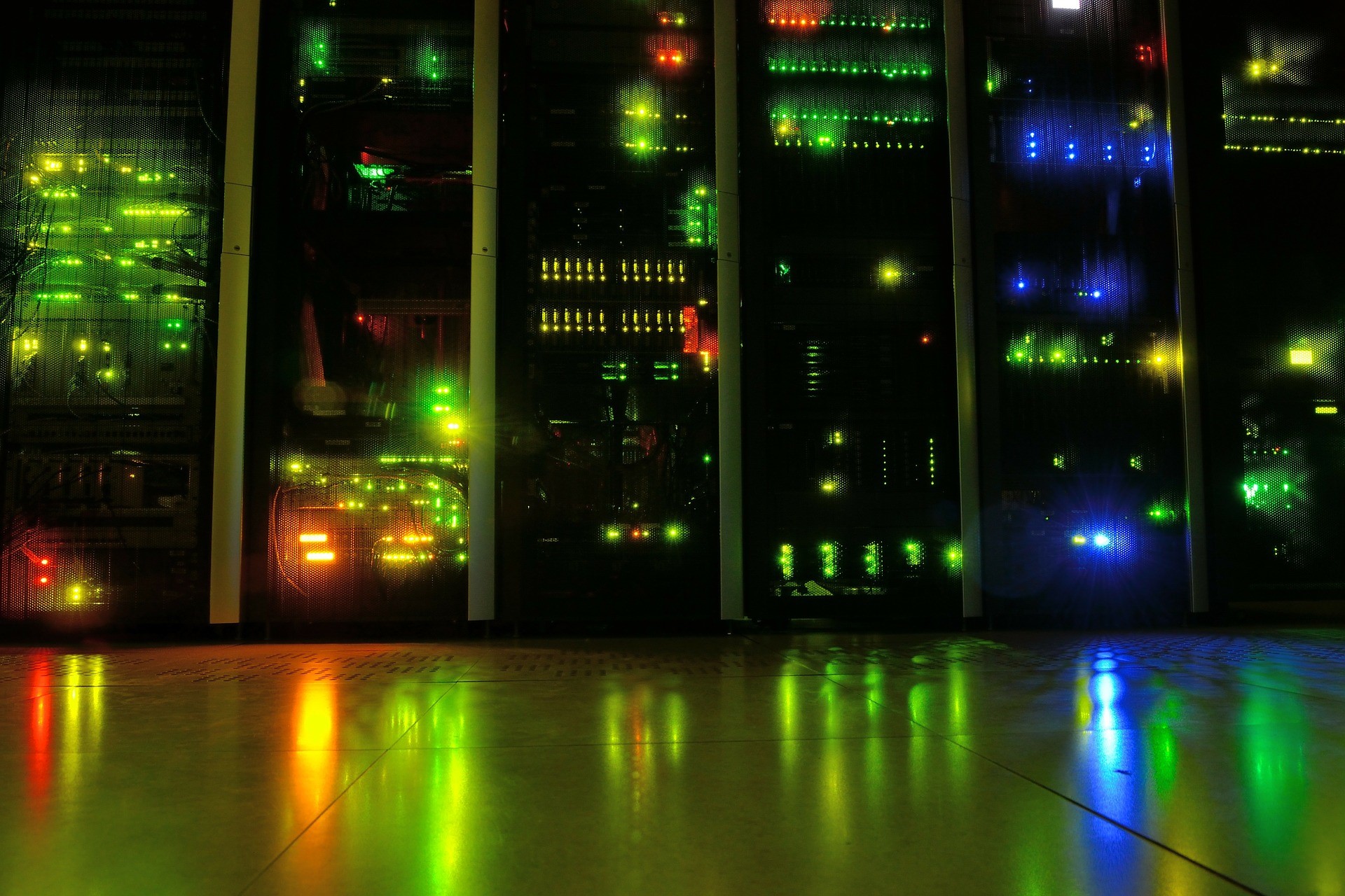 使用天蝎整机柜服务器打造未来绿色数据中心